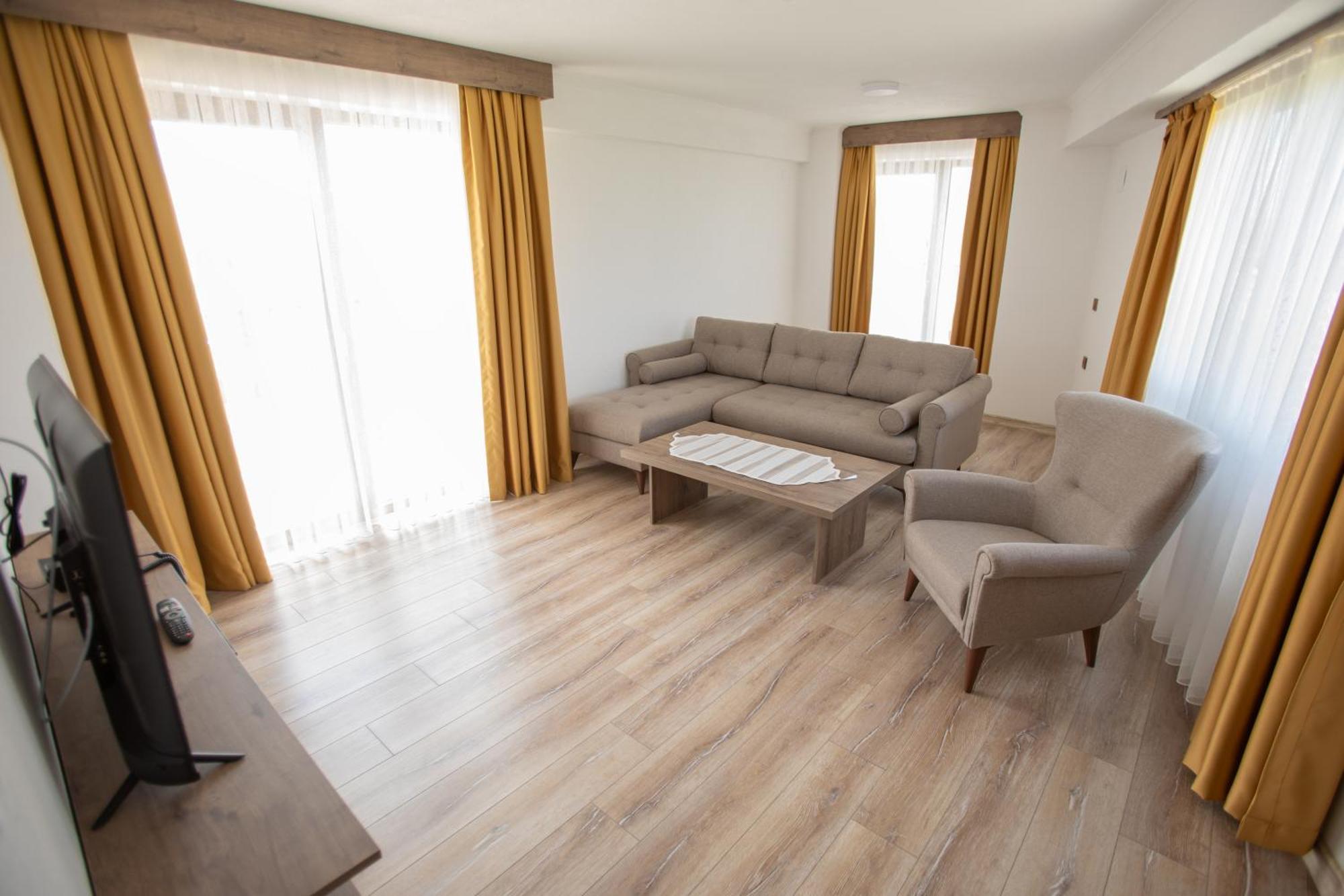 E87 Highway Otel Ören Zewnętrze zdjęcie
