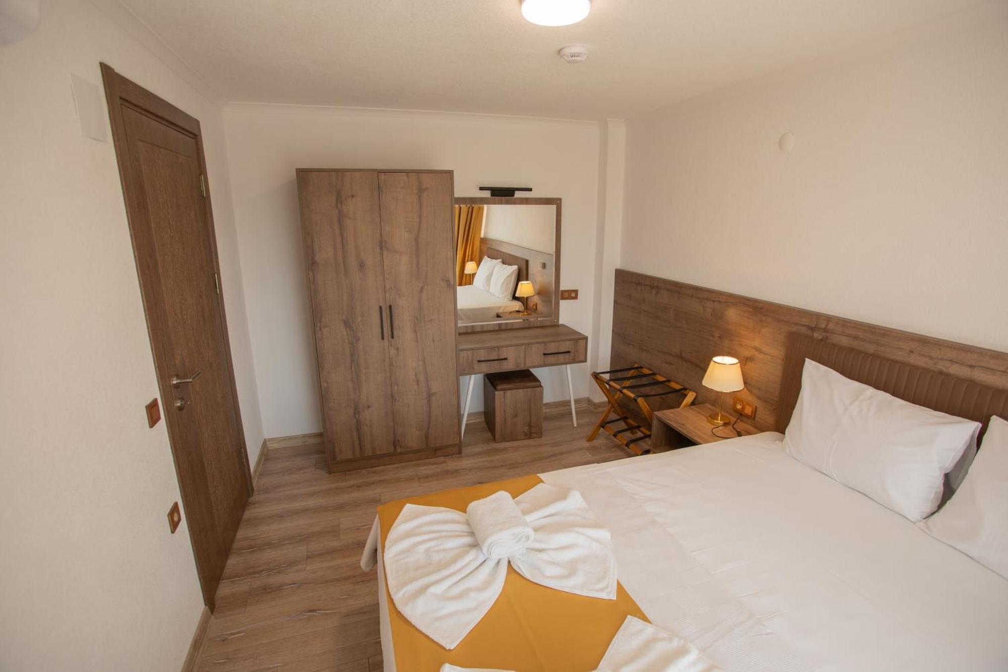 E87 Highway Otel Ören Zewnętrze zdjęcie
